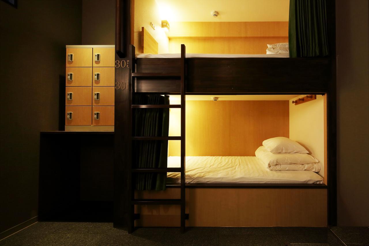 Iloha Hostel Namba Shinsaibashi Osaka Bagian luar foto