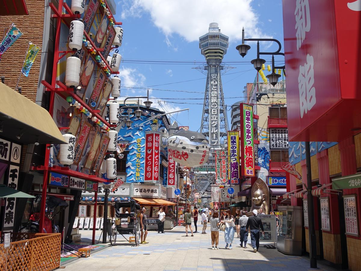 Iloha Hostel Namba Shinsaibashi Osaka Bagian luar foto