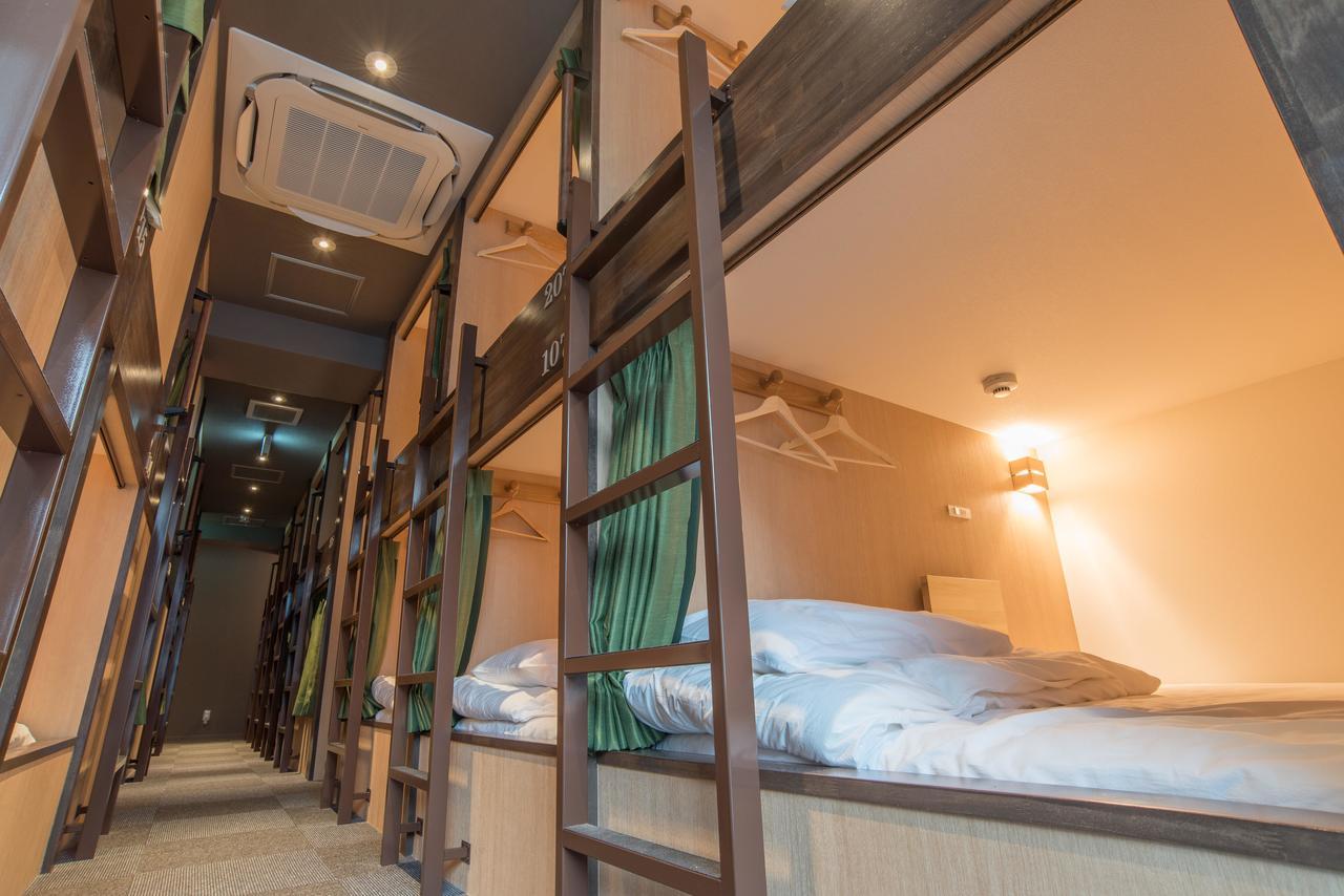 Iloha Hostel Namba Shinsaibashi Osaka Bagian luar foto